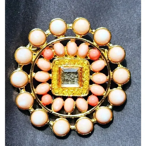 Vintage 1950s Pastel Cabochon Rhinestone Brooch Gold Tone Filigree Floral Pin - Picture 1 of 3